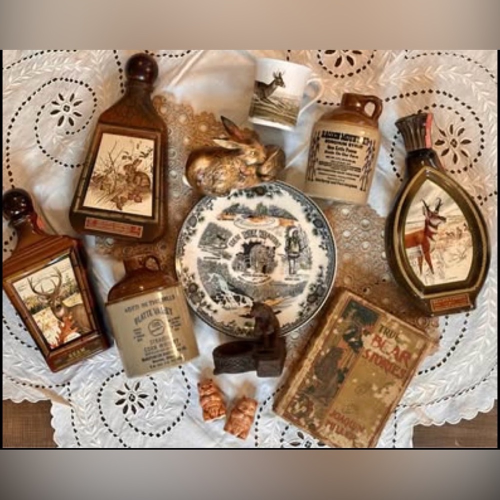 Vintage Smokey Mountains, Nature, Animal, Bear Decor, Jim Beam Bottles, Book…
